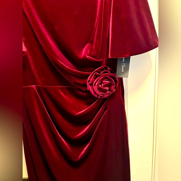 NWT - Jessica Howard Rich Burgundy Velvet Long Sleeve Dress - Picture 2 of 8